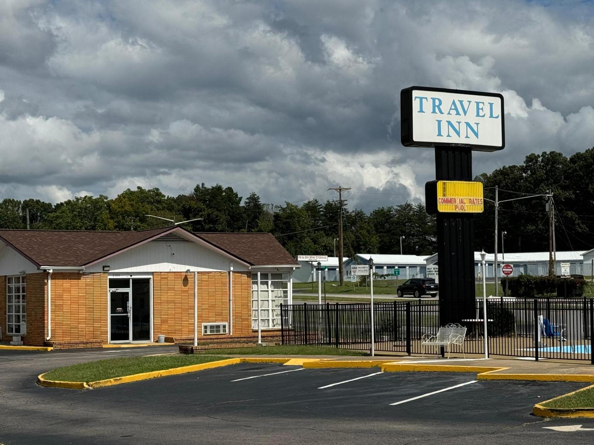 Travel Inn By Oyo Danville Us-29 Экстерьер фото